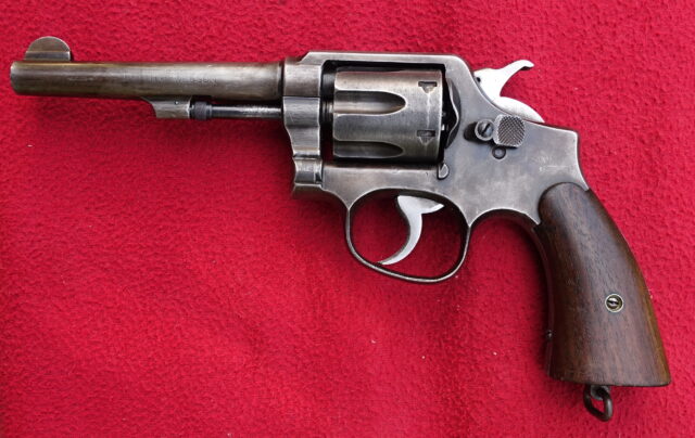 foto Revolver Smith & Wesson Military and Police Model 1905 z výzbroje US armády – REZERVOVÁNO