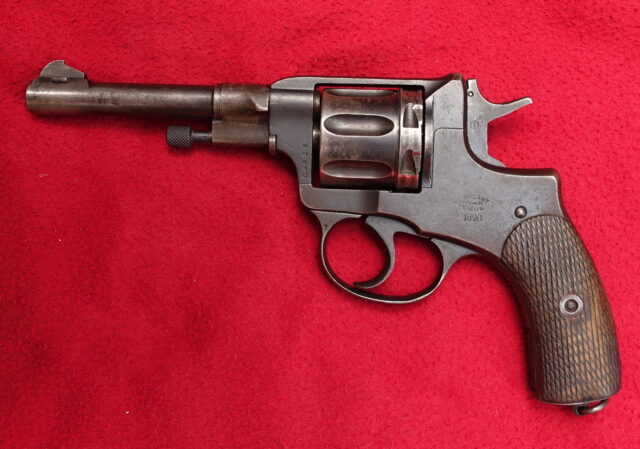 foto Revolver Nagant 1895, výr. Belgie pro Rusko