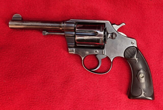 foto Revolver Colt Police Positive, 4″, .38 Spl. – REZERVOVÁNO