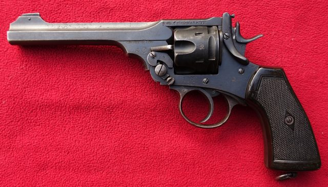 foto Revolver Webley Mark.VI